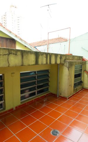 Casa à venda com 200m², 4 quartos e 2 vagas Casa à venda com 200m², 4 quartos e 2 vagasCasa 2 - Área de serviço