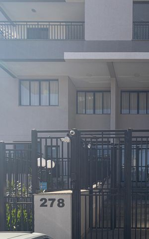 Apartamento à venda com 65m², 2 quartos e 1 vaga Apartamento à venda com 65m², 2 quartos e 1 vagaFachada
