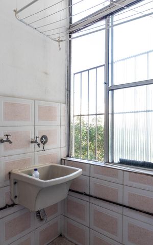 Apartamento à venda com 80m², 2 quartos e sem vaga Apartamento à venda com 80m², 2 quartos e sem vagaÁrea de Serviço