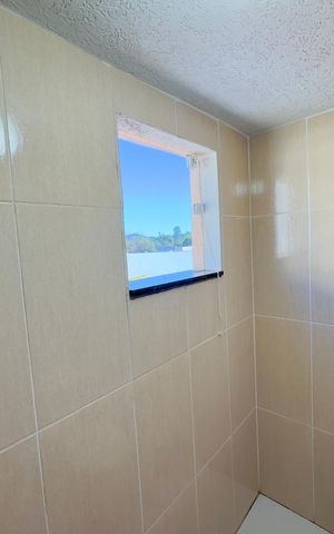 Casa à venda com 170m², 3 quartos e 2 vagas Casa à venda com 170m², 3 quartos e 2 vagasLavabo salão