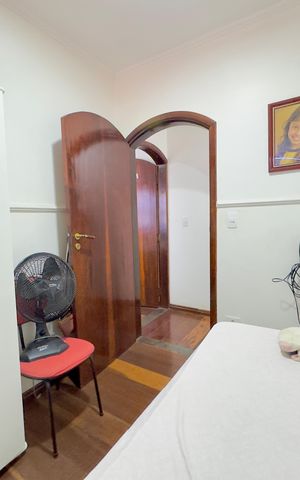Casa à venda com 170m², 3 quartos e 2 vagas Casa à venda com 170m², 3 quartos e 2 vagasQuarto 2