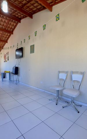 Casa à venda com 170m², 3 quartos e 2 vagas Casa à venda com 170m², 3 quartos e 2 vagasSalão
