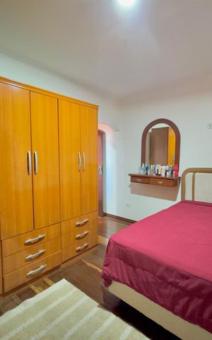 Casa à venda com 170m², 3 quartos e 2 vagas Casa à venda com 170m², 3 quartos e 2 vagasQuarto 3