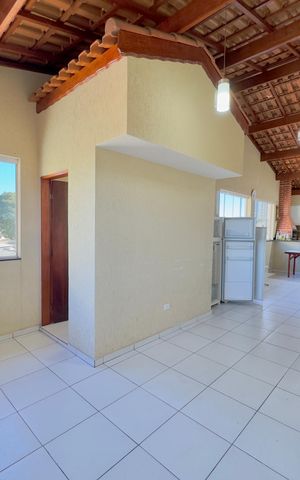 Casa à venda com 170m², 3 quartos e 2 vagas Casa à venda com 170m², 3 quartos e 2 vagasSalão