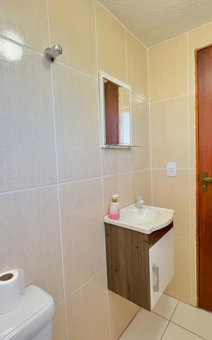 Casa à venda com 170m², 3 quartos e 2 vagas Casa à venda com 170m², 3 quartos e 2 vagasLavabo salão