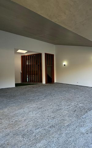 Casa de condomínio para alugar com 520m², 4 quartos e 4 vagasFachada