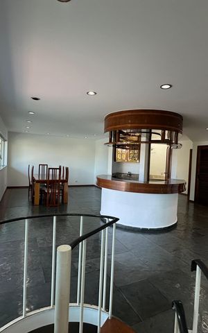 Casa de condomínio para alugar com 520m², 4 quartos e 4 vagasSala