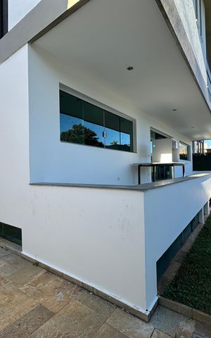 Casa de condomínio para alugar com 520m², 4 quartos e 4 vagasQuintal
