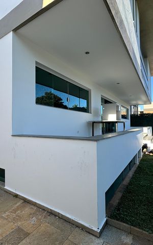 Casa de condomínio para alugar com 520m², 4 quartos e 4 vagasQuintal