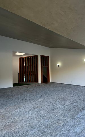 Casa de condomínio para alugar com 520m², 4 quartos e 4 vagasFachada
