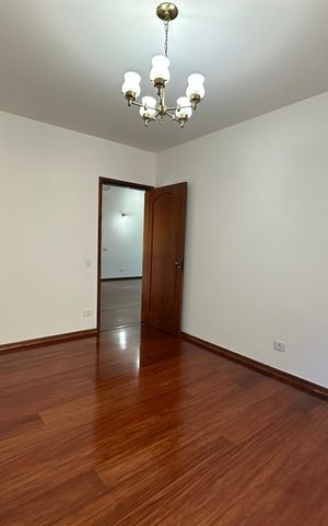 Casa de condomínio para alugar com 520m², 4 quartos e 4 vagasSuíte 1