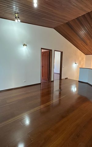 Casa de condomínio para alugar com 520m², 4 quartos e 4 vagasSala íntima 