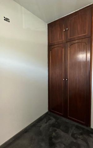 Casa de condomínio para alugar com 520m², 4 quartos e 4 vagasQuarto de Serviço