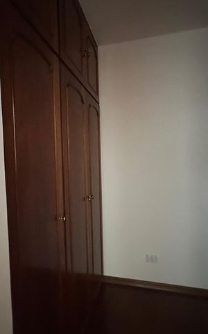 Casa de condomínio para alugar com 520m², 4 quartos e 4 vagasCloset da suíte 1