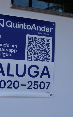 Casa de condomínio para alugar com 520m², 4 quartos e 4 vagasPlaca
