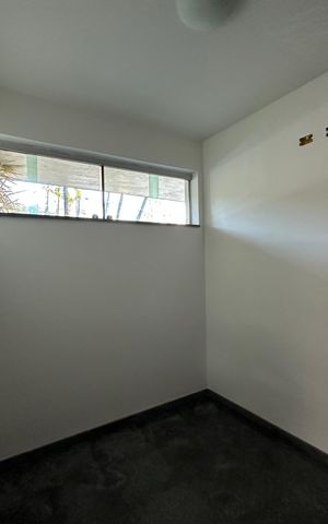 Casa de condomínio para alugar com 520m², 4 quartos e 4 vagasQuarto de Serviço