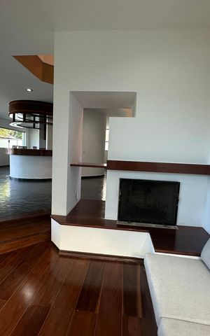 Casa de condomínio para alugar com 520m², 4 quartos e 4 vagasSala