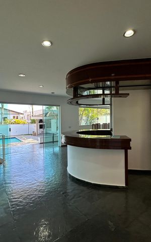 Casa de condomínio para alugar com 520m², 4 quartos e 4 vagasSala