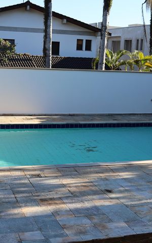 Casa de condomínio para alugar com 520m², 4 quartos e 4 vagasPiscina
