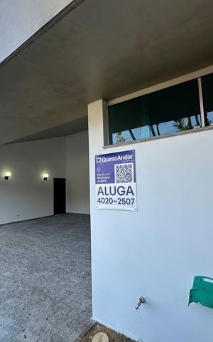 Casa de condomínio para alugar com 520m², 4 quartos e 4 vagasFachada