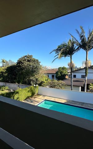 Casa de condomínio para alugar com 520m², 4 quartos e 4 vagasVaranda