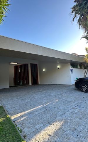 Casa de condomínio para alugar com 520m², 4 quartos e 4 vagasGaragem