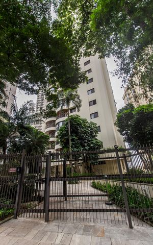 Apartamento para alugar com 111m², 3 quartos e 2 vagasVista da Rua