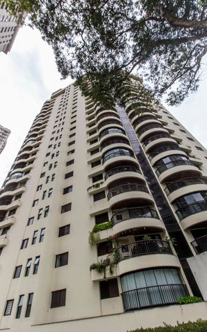 Apartamento para alugar com 111m², 3 quartos e 2 vagasFachada