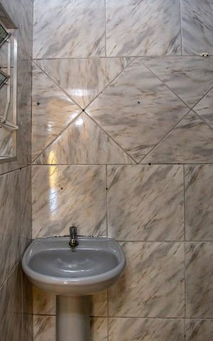 Casa à venda com 90m², 1 quarto e sem vagaBanheiro