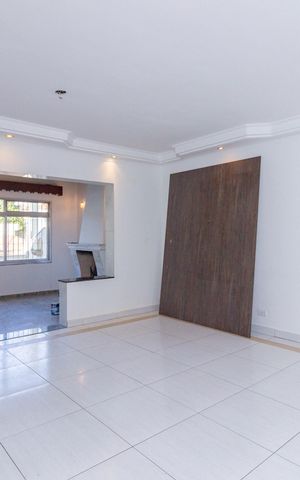 Casa para alugar com 360m², 4 quartos e 3 vagasSala