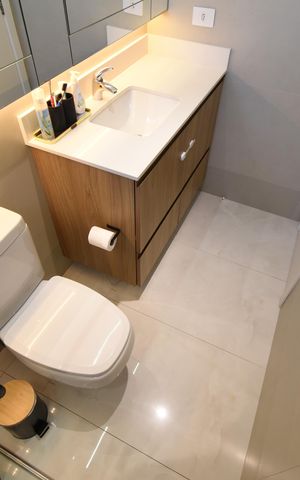 Apartamento à venda com 93m², 3 quartos e 2 vagasBanheiro da Suíte