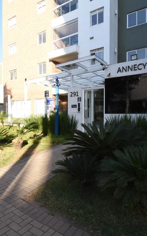 Apartamento à venda com 93m², 3 quartos e 2 vagasPlaca