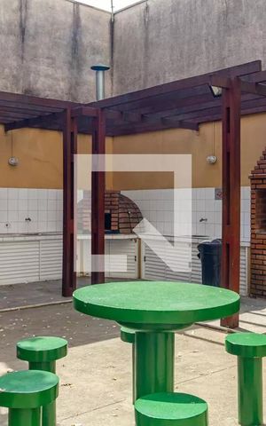 Apartamento à venda com 33m², 1 quarto e sem vaga Apartamento à venda com 33m², 1 quarto e sem vagaChurrasqueira