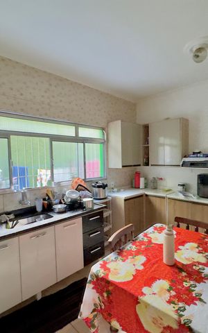 Casa à venda com 100m², 5 quartos e 2 vagas Casa à venda com 100m², 5 quartos e 2 vagasCozinha 2