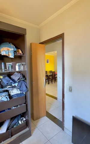Casa à venda com 100m², 5 quartos e 2 vagas Casa à venda com 100m², 5 quartos e 2 vagasQuarto 4