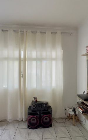 Casa à venda com 100m², 5 quartos e 2 vagas Casa à venda com 100m², 5 quartos e 2 vagasSala 1