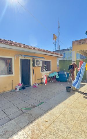 Casa à venda com 100m², 5 quartos e 2 vagas Casa à venda com 100m², 5 quartos e 2 vagasQuintal