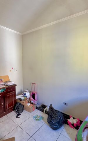 Casa à venda com 100m², 5 quartos e 2 vagas Casa à venda com 100m², 5 quartos e 2 vagasQuarto 6
