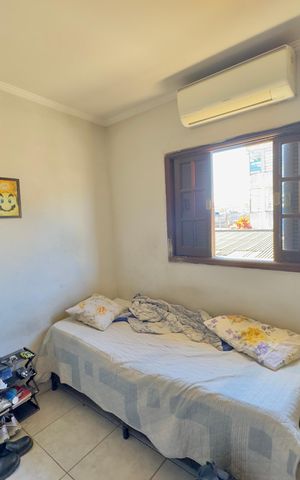 Casa à venda com 100m², 5 quartos e 2 vagas Casa à venda com 100m², 5 quartos e 2 vagasQuarto 4