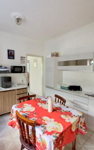 Casa à venda com 100m², 5 quartos e 2 vagas Casa à venda com 100m², 5 quartos e 2 vagasCozinha 2
