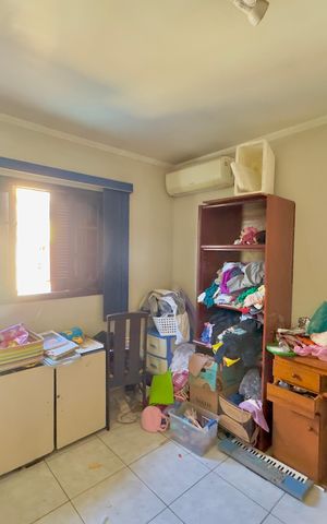 Casa à venda com 100m², 5 quartos e 2 vagas Casa à venda com 100m², 5 quartos e 2 vagasQuarto 6