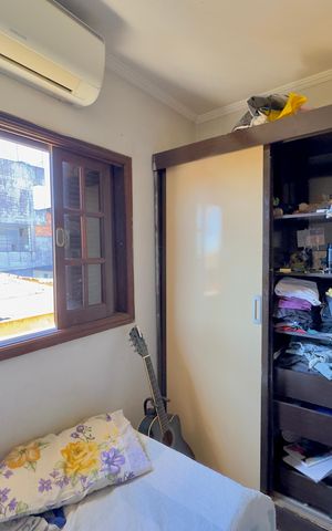 Casa à venda com 100m², 5 quartos e 2 vagas Casa à venda com 100m², 5 quartos e 2 vagasQuarto 4
