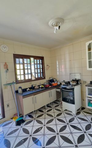 Casa à venda com 100m², 5 quartos e 2 vagas Casa à venda com 100m², 5 quartos e 2 vagasCozinha 1