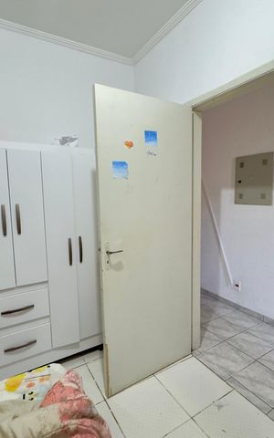 Casa à venda com 100m², 5 quartos e 2 vagas Casa à venda com 100m², 5 quartos e 2 vagasQuarto 2