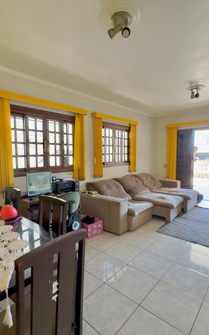 Casa à venda com 100m², 5 quartos e 2 vagas Casa à venda com 100m², 5 quartos e 2 vagasSala 2