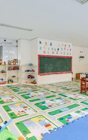 Apartamento à venda com 70m², 3 quartos e 2 vagas Apartamento à venda com 70m², 3 quartos e 2 vagasÁrea comum - Brinquedoteca