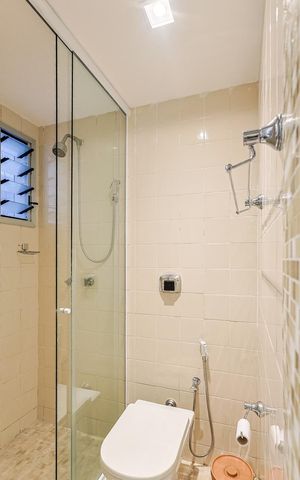 Apartamento à venda com 70m², 3 quartos e 2 vagas Apartamento à venda com 70m², 3 quartos e 2 vagasBanheiro Social