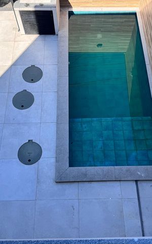 Casa de condomínio para alugar com 227m², 3 quartos e 2 vagas Casa de condomínio para alugar com 227m², 3 quartos e 2 vagasSuíte 1 - Varanda