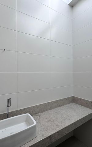 Casa de condomínio para alugar com 227m², 3 quartos e 2 vagas Casa de condomínio para alugar com 227m², 3 quartos e 2 vagasSuíte 1 - Banheiro