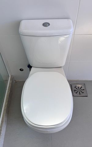 Casa de condomínio para alugar com 227m², 3 quartos e 2 vagas Casa de condomínio para alugar com 227m², 3 quartos e 2 vagasSuíte 1 - Banheiro
